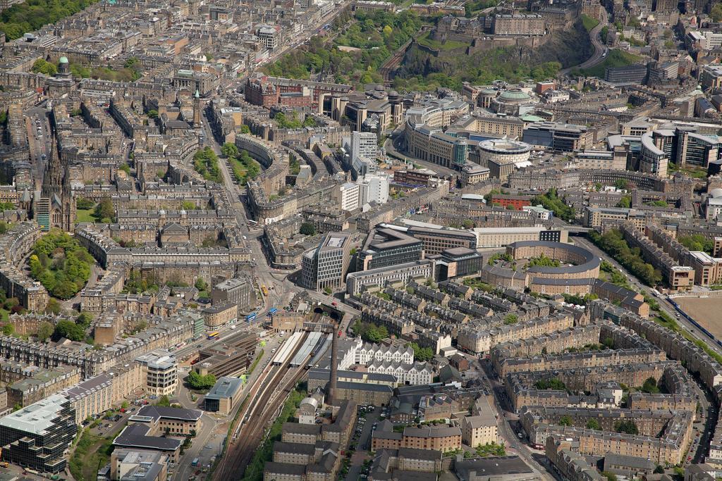 Haymarket Apartment Edinburgh Bagian luar foto